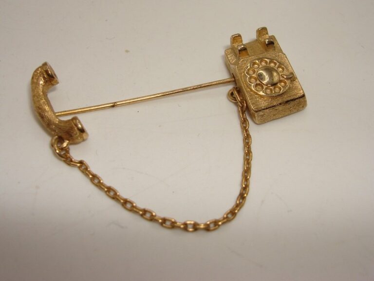 Vintage 1980s Avon Rotary Phone Pin – Gold Tone Stick Pin, Collectible
