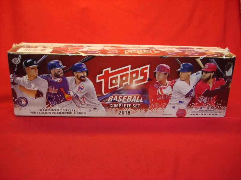 Factory sealed box of 2018 Topps Hobby complete 700 card set, including Shohei Ohtani rookie card #700
