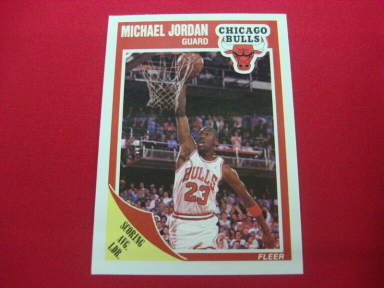1989-90 Fleer Michael Jordan Scoring Average Leader Card #21