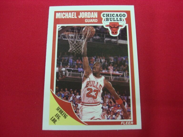 1989-90 Fleer Michael Jordan Scoring Average Leader #21 Chicago Bulls Basketball Card