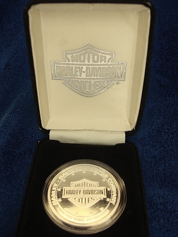 Harley-Davidson Knucklehead V-Twin 1 oz .999 Silver Proof Round