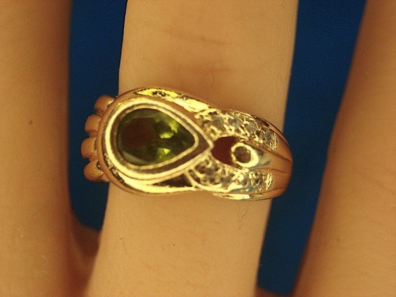 Vintage sterling silver peridot ring with gold vermeil accents, size 5 3/4