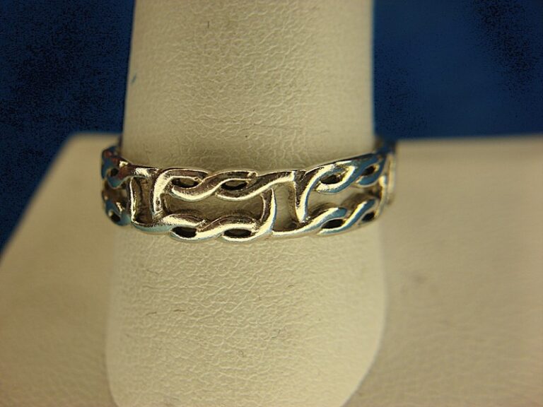 Sterling Silver Basket Weave Ring, Size 11