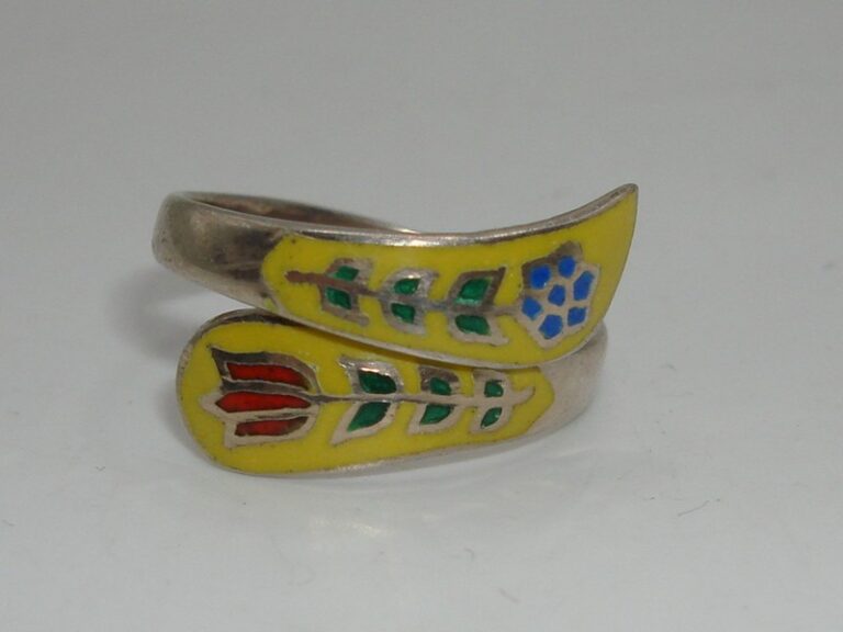 Vintage 1980s sterling silver enamel floral adjustable ring in red, blue, and green.