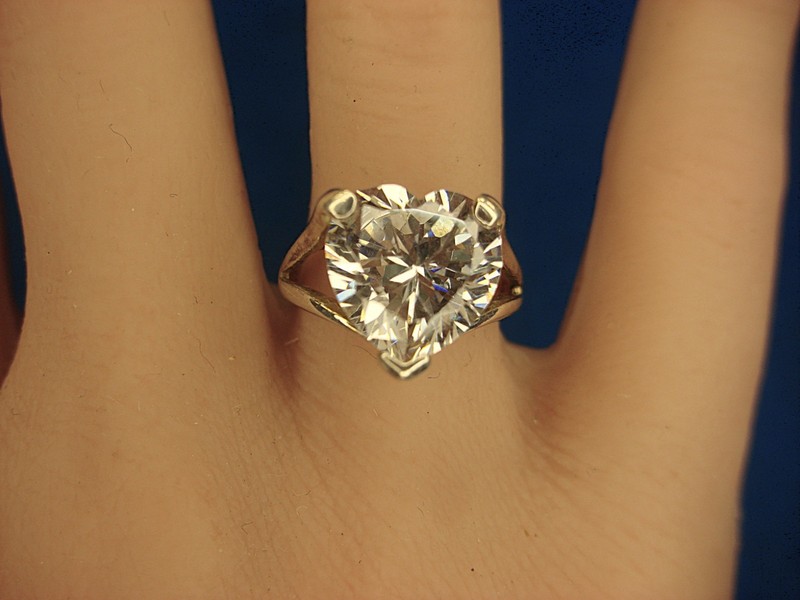 Sterling silver heart ring with large center stone, size 6