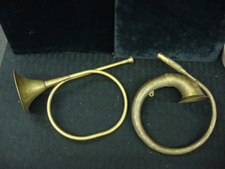 Pair of vintage brass horns, antique estate find