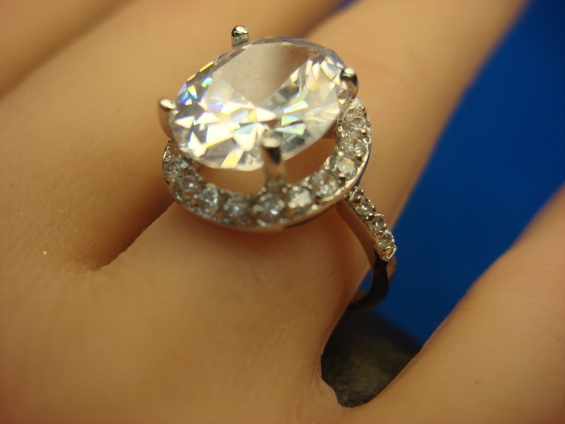 Sterling silver ring with simulated diamonds, size 8