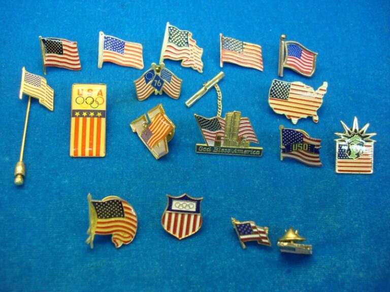 Collection of 17 vintage USA flag pins