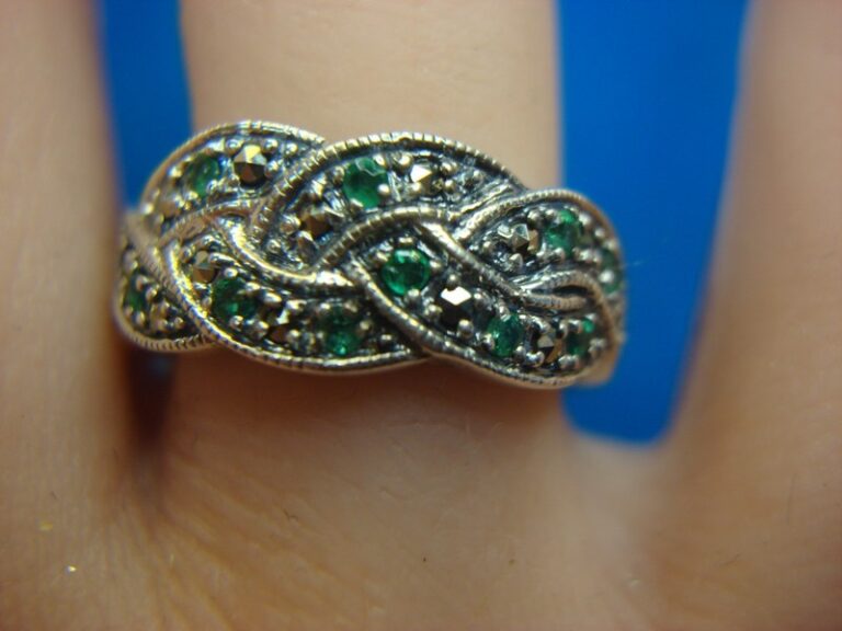 Vintage sterling silver ring with green stones and marcasites, size 6.5