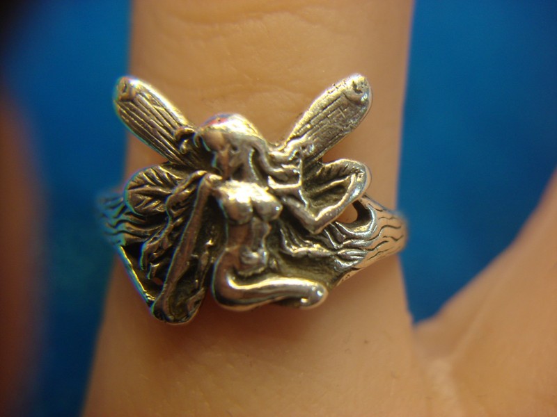 Sterling silver fairy ring, size 9, intricate design, pre-owned