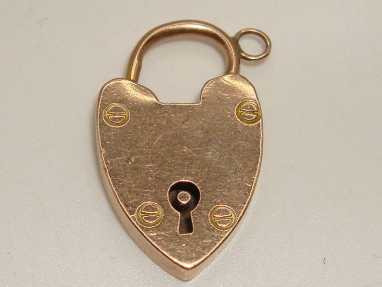 Antique Victorian 9ct rose gold heart charm/pendant