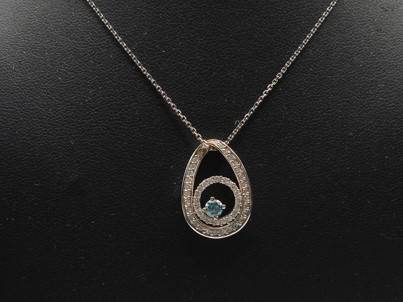 14K Gold Diamond Pendant Necklace with Blue Diamond