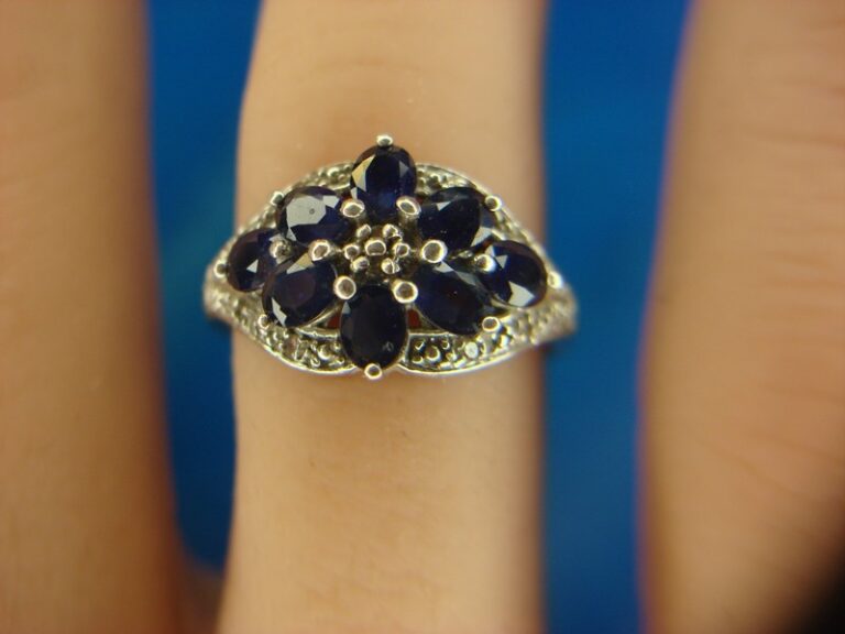 Vintage sterling silver ring with blue sapphires, size 5 3/4