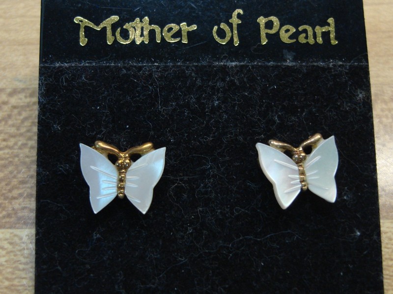 Vintage mother-of-pearl butterfly earrings with iridescent wings
