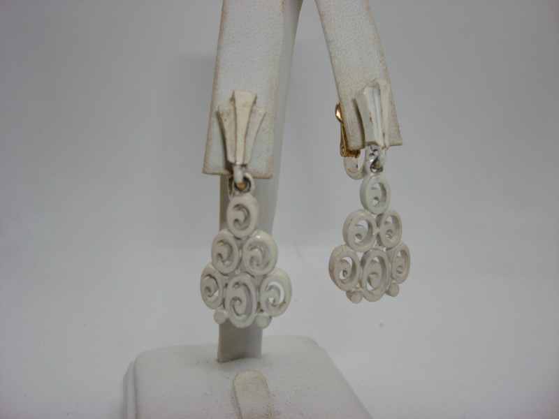 Vintage Trifari crown enamel filigree dangle earrings, white, clip-on