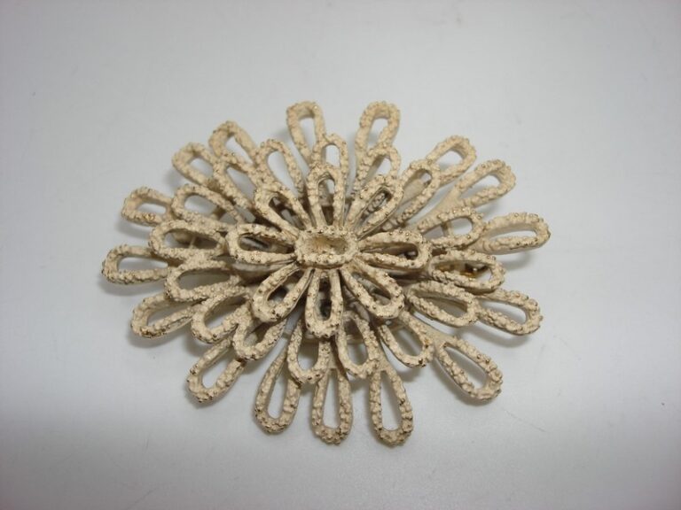 Vintage Trifari Crown Brooch with textured gold accents