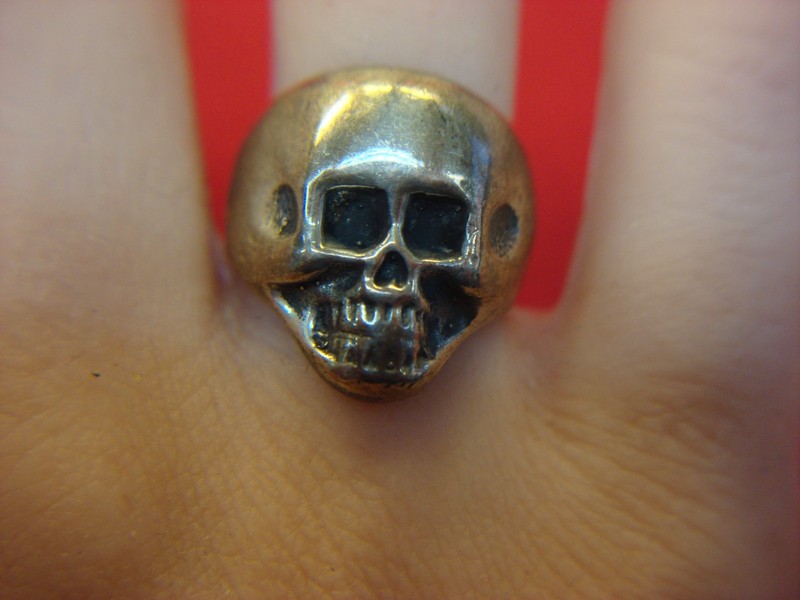 Vintage sterling silver skull ring, size 7, artisan crafted